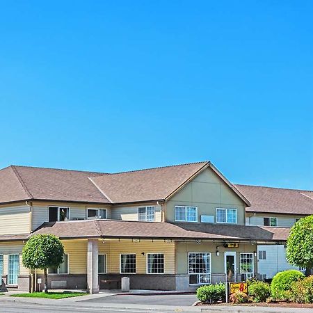 Super 8 By Wyndham Gresham/Portland Area Or Hotel Buitenkant foto